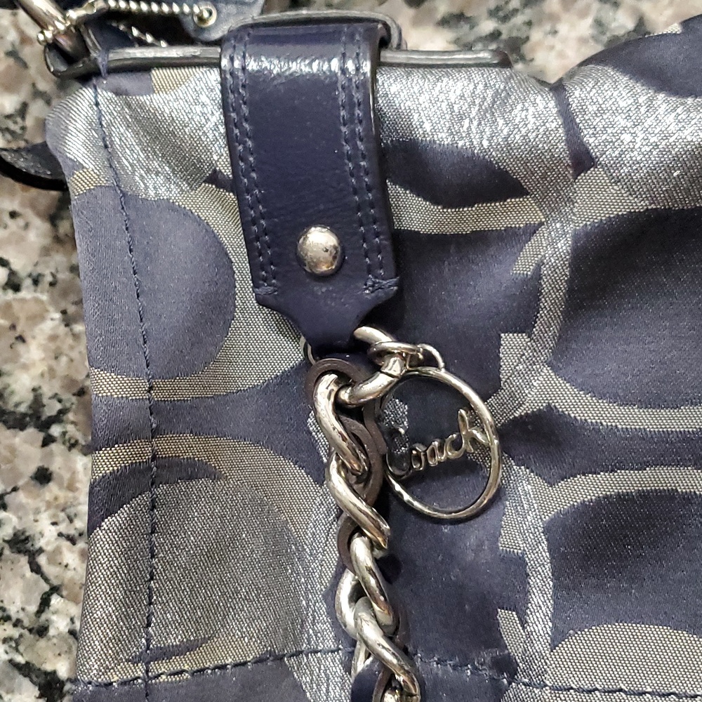 Coach Handbag 👜 - Picture 7 of 15